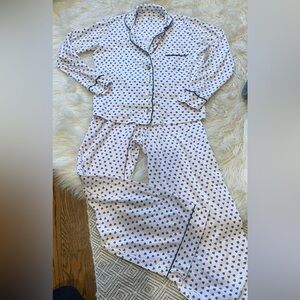 Roller rabbit long sleeve pajamas